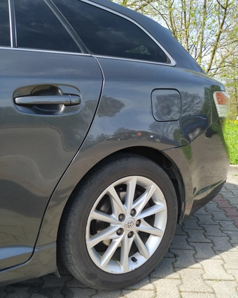 Toyota Avensis cena 26000 przebieg: 249681, rok produkcji 2009 z Kęty małe 631